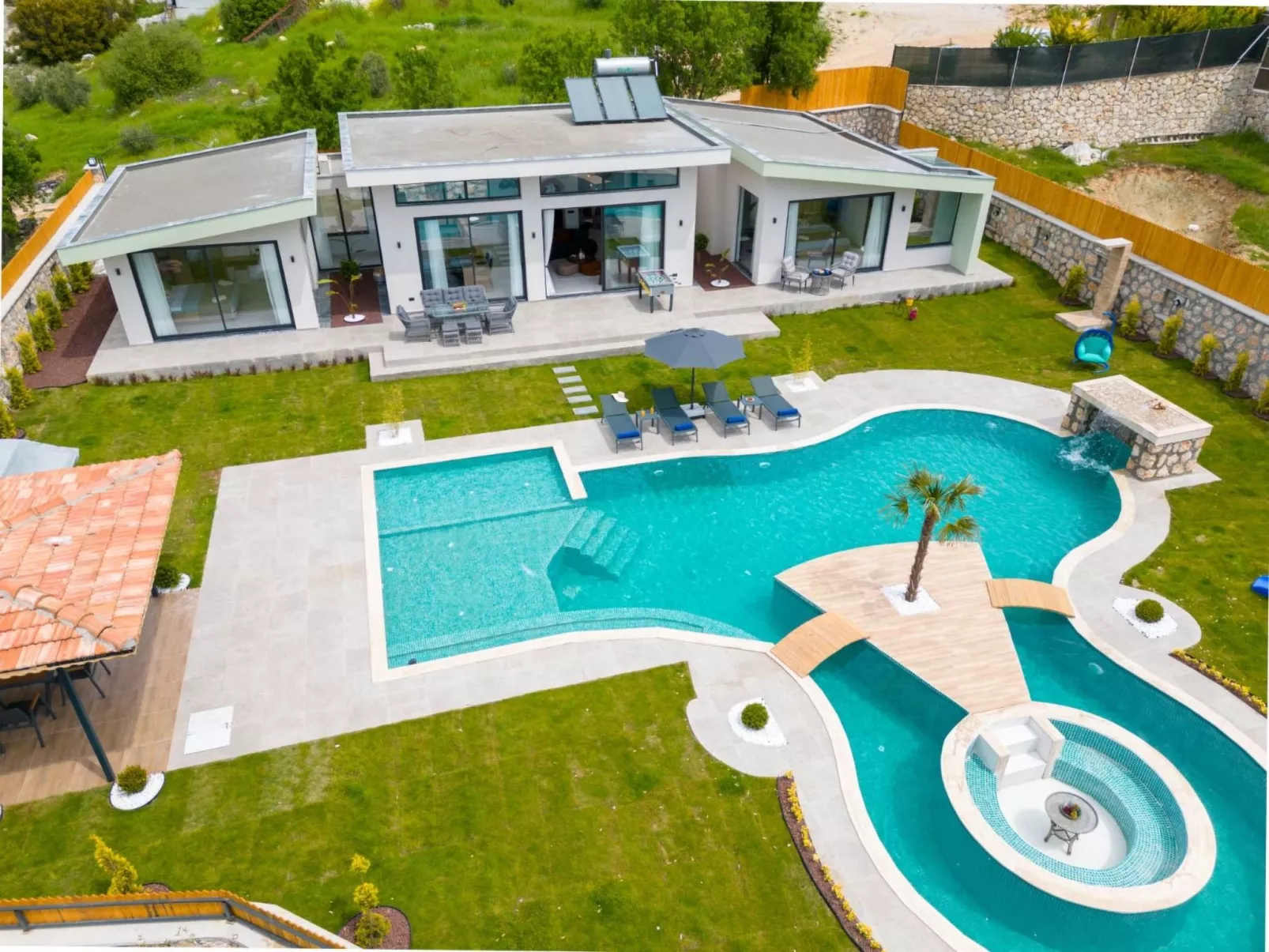 Villa Green-Image-tags.info