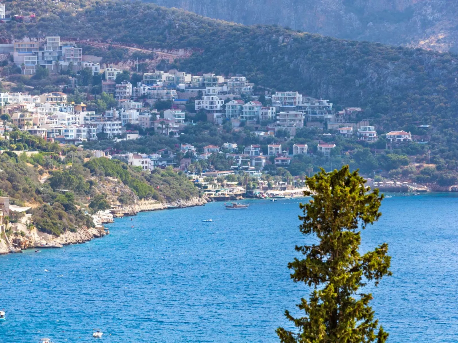 Exklusive Villa mit Infinitypool-Image-tags.info