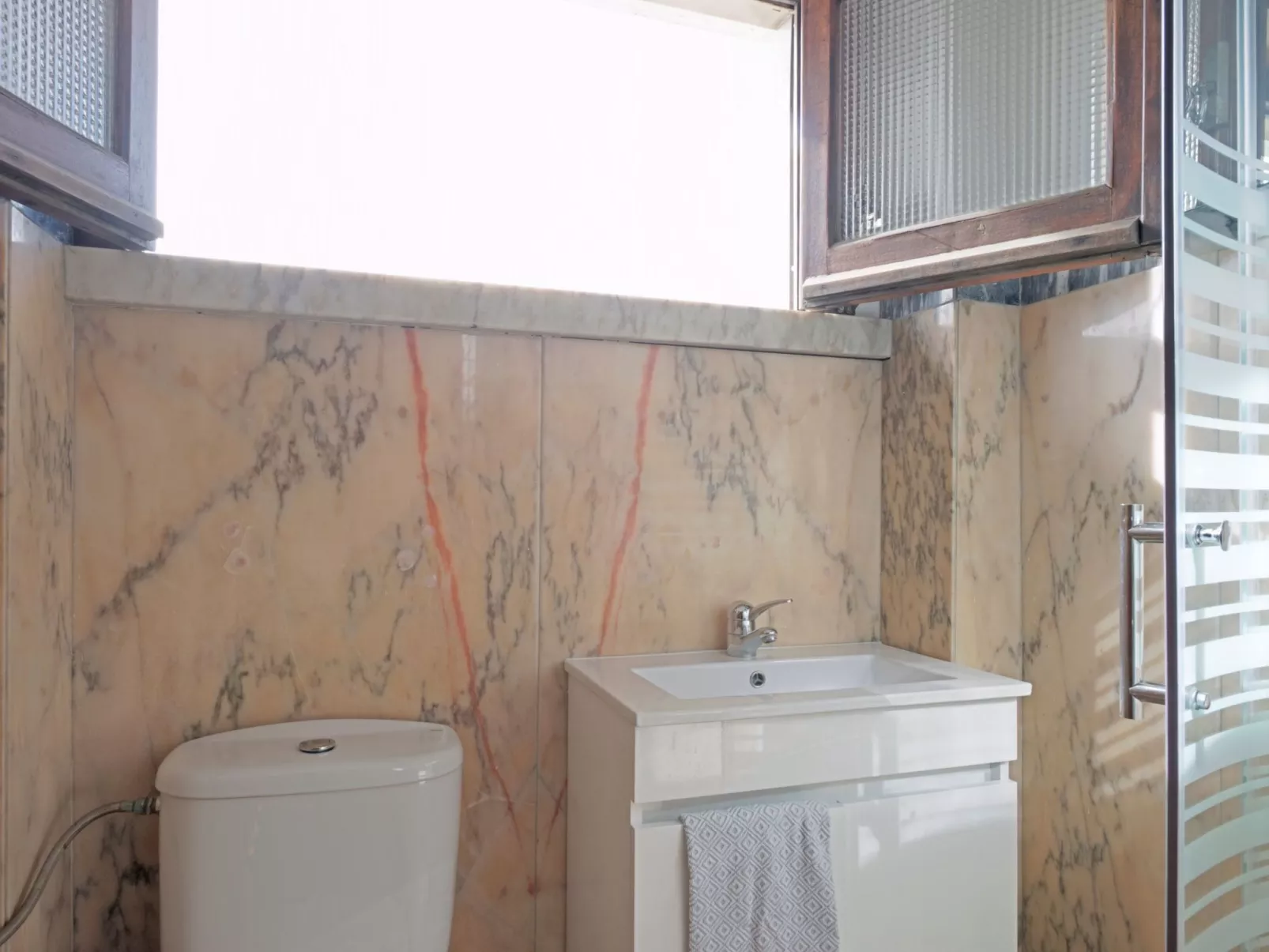 Apolónia 8D-Image-tags.info