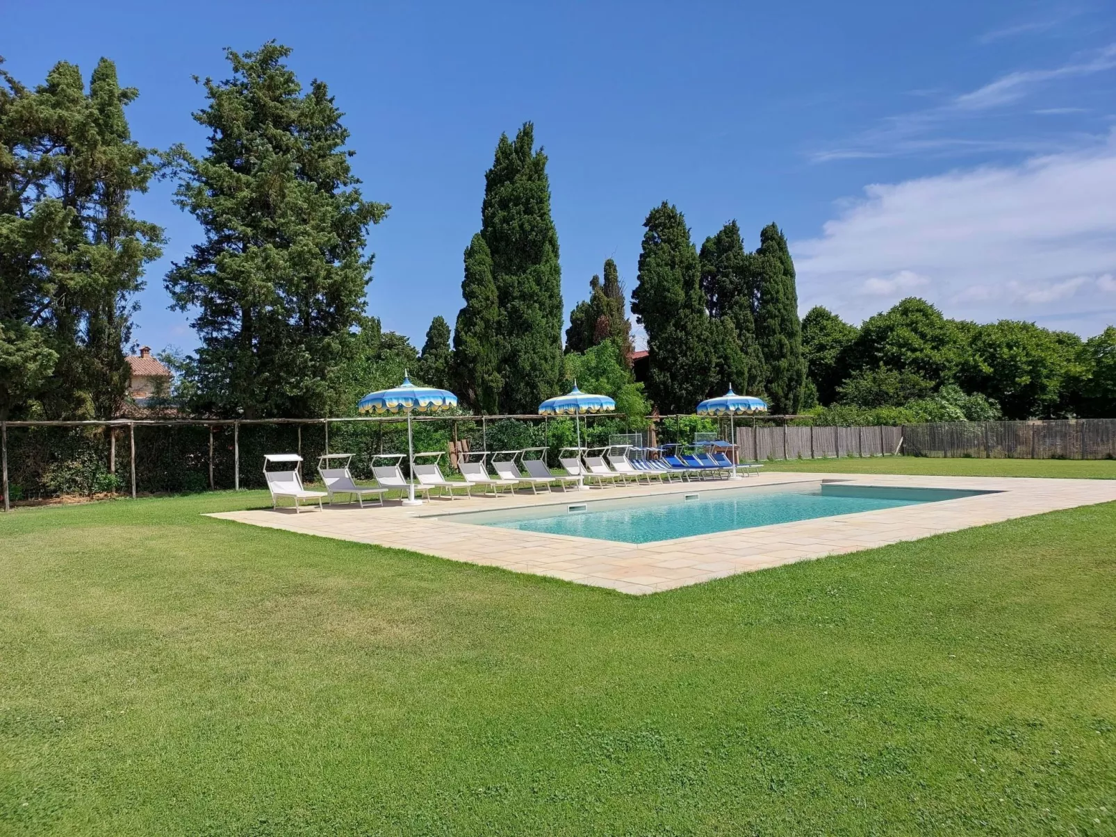 Melo Noce' Wohnung mit Gemeinschaftspool-Buiten