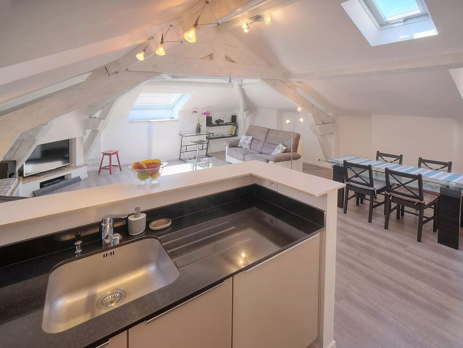 Loftartige Wohnung in ruhiger Lage in Cannes-Binnen