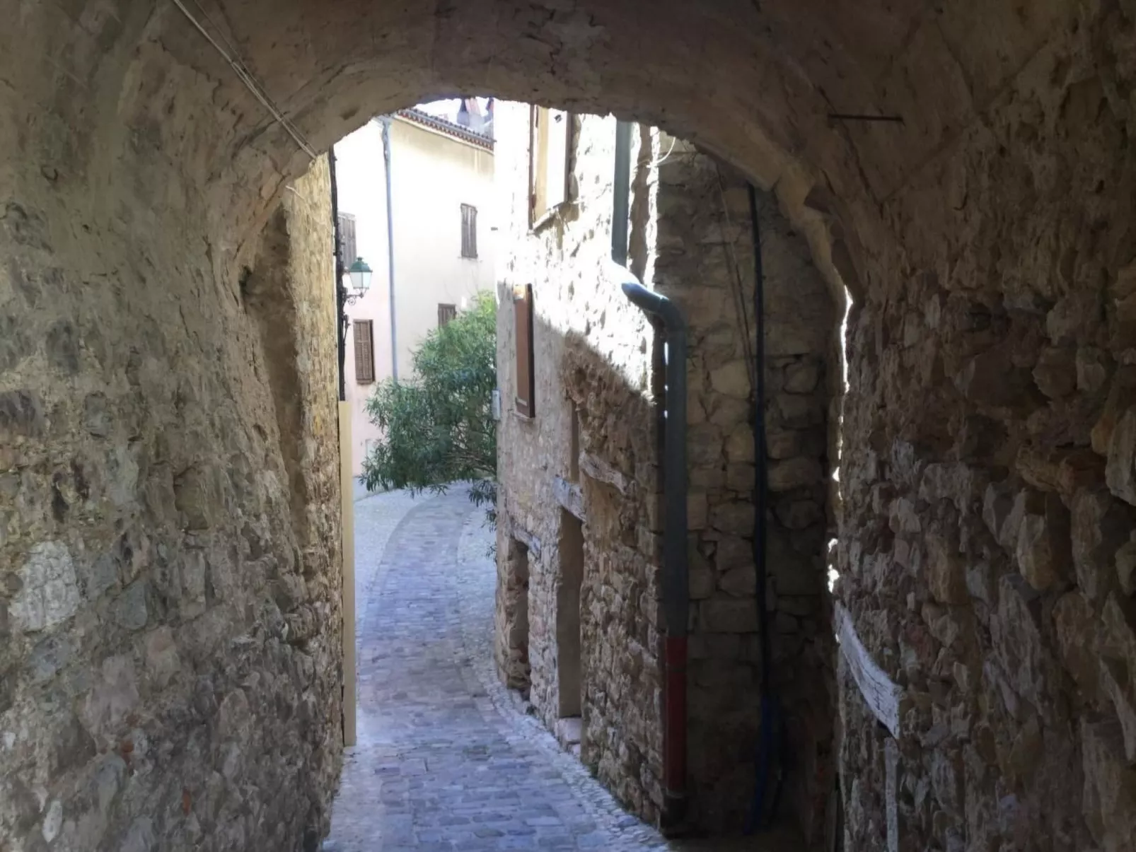 "Meline" mit Aussicht-Buiten