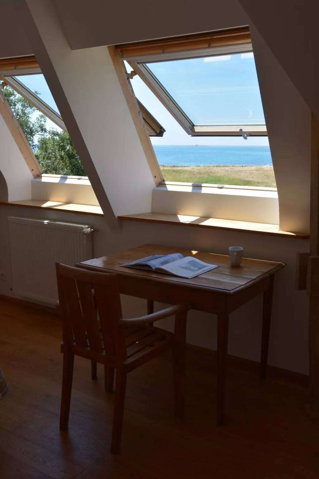 "Men Meur" mit Blick auf das Wasser-Binnen