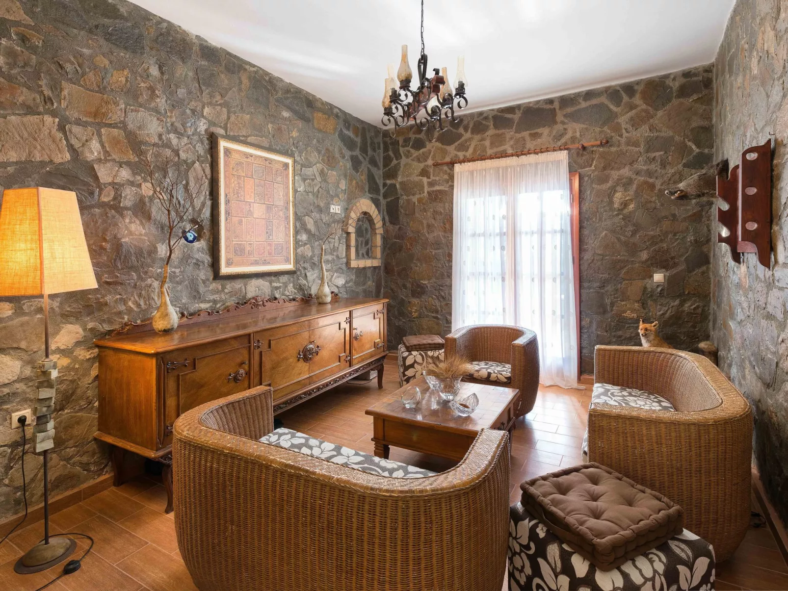 In Notia Rodos mit privatem Garten-Binnen