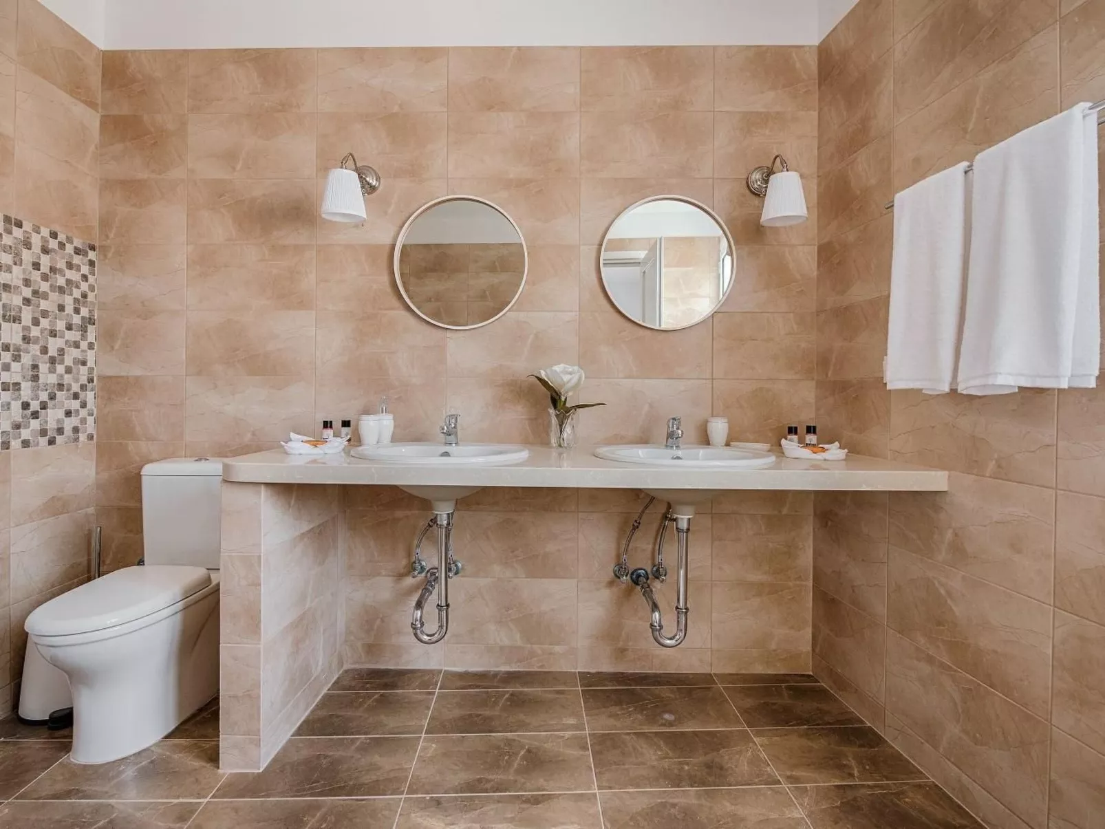 Villa "Despina" mit Garten, Grill und Terrasse-Binnen