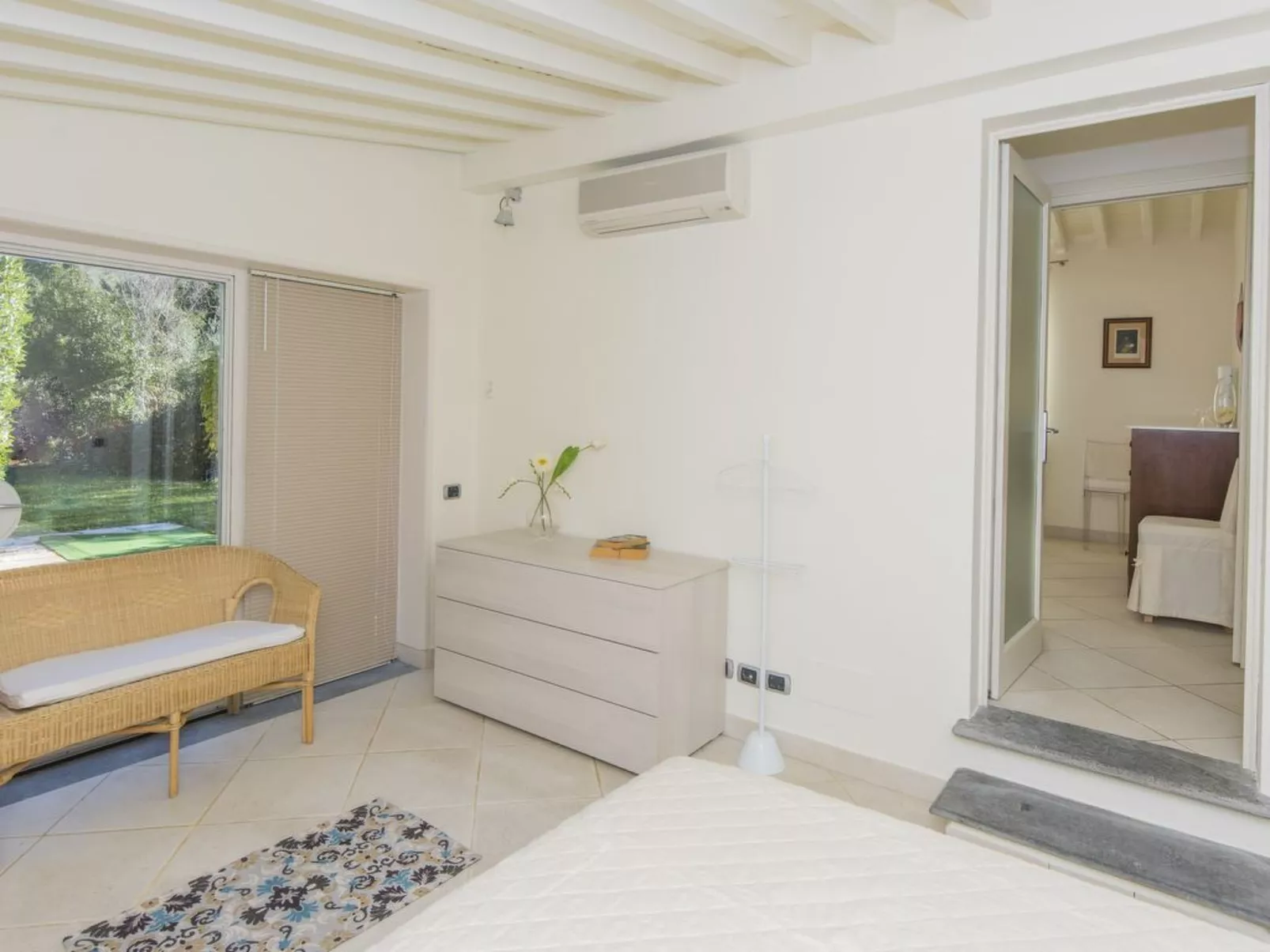 Donagrande-Image-tags.info