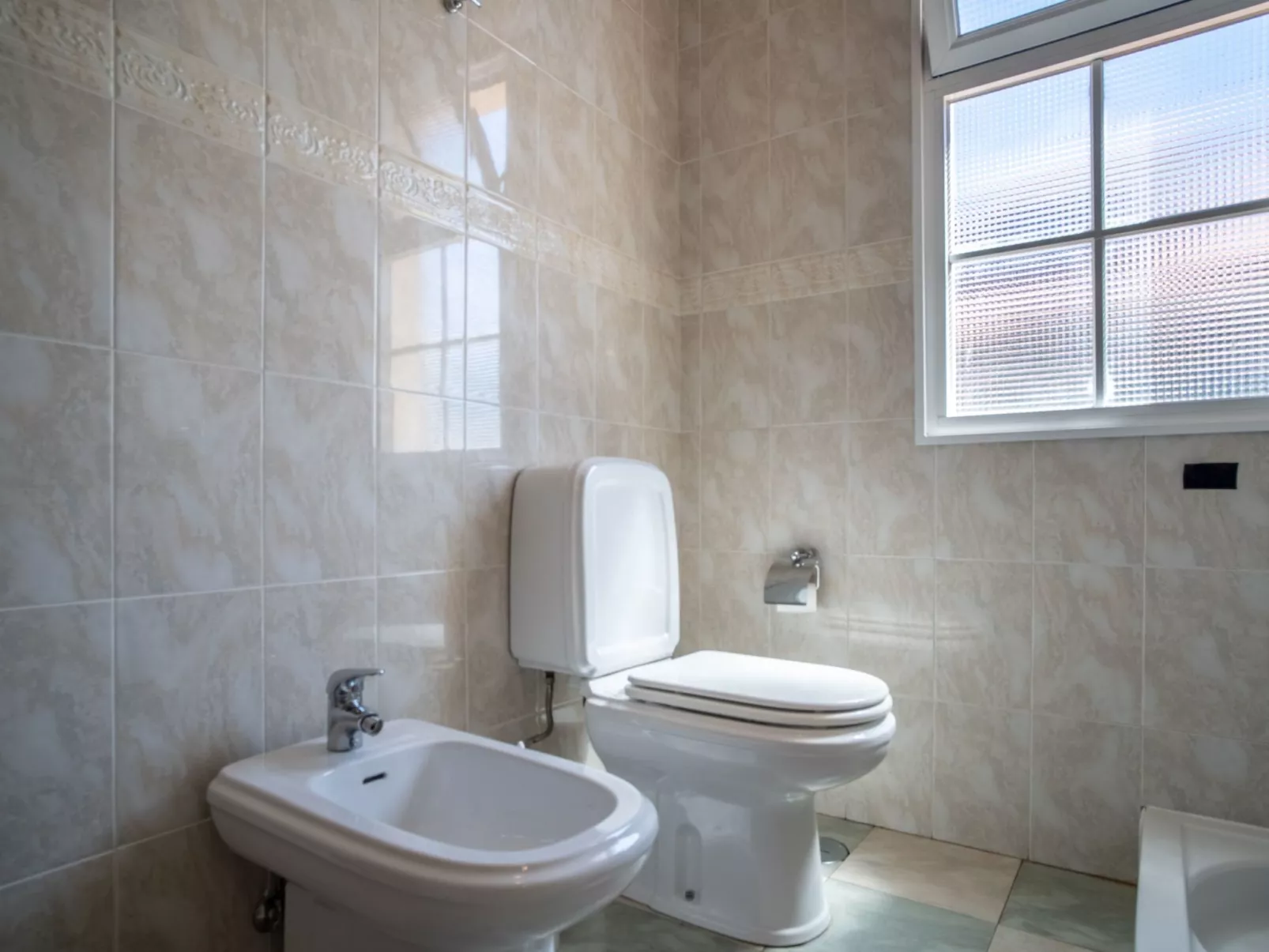 Villa mit Gartenblick-Image-tags.info