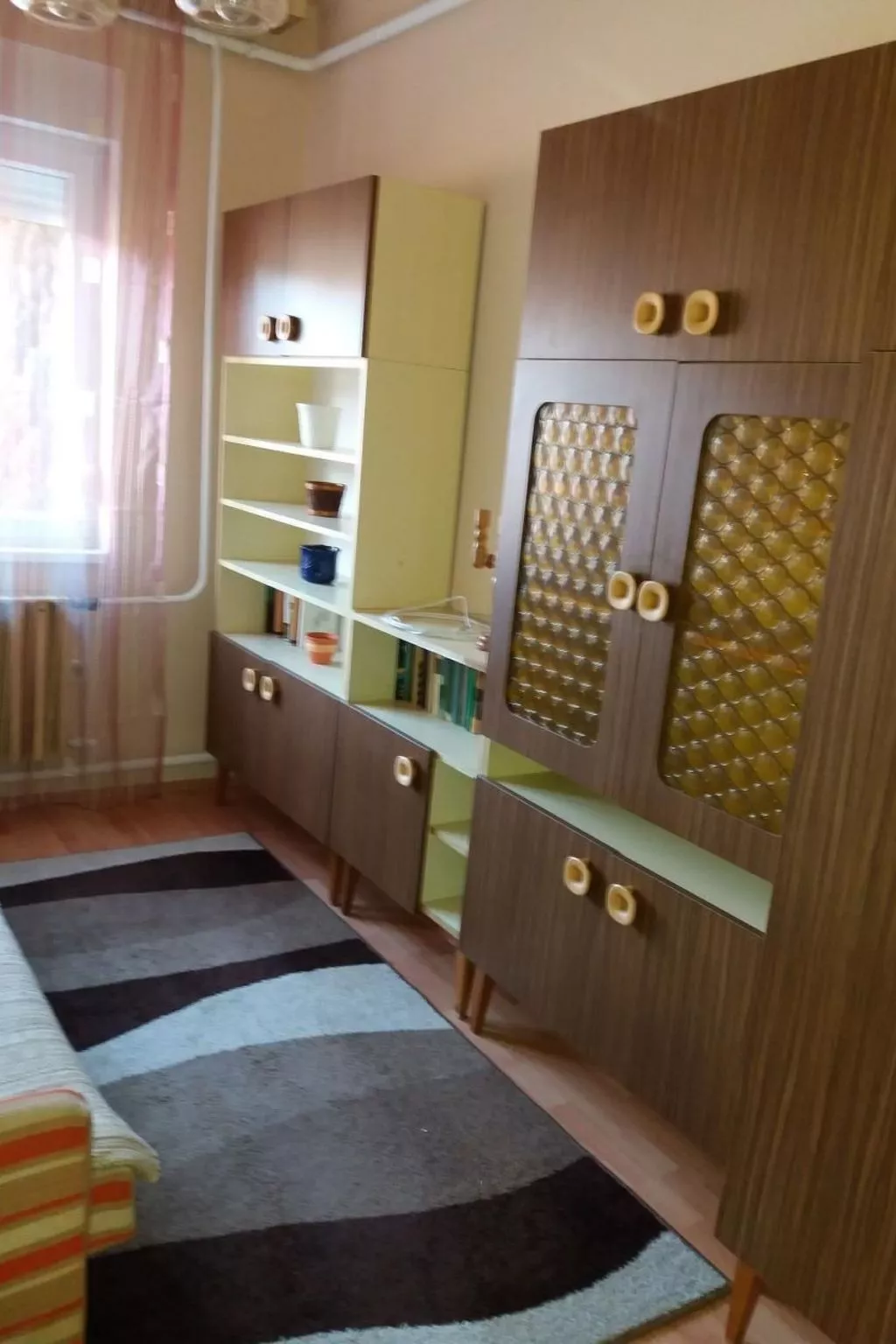 Mit Blick auf das Wasser-Binnen