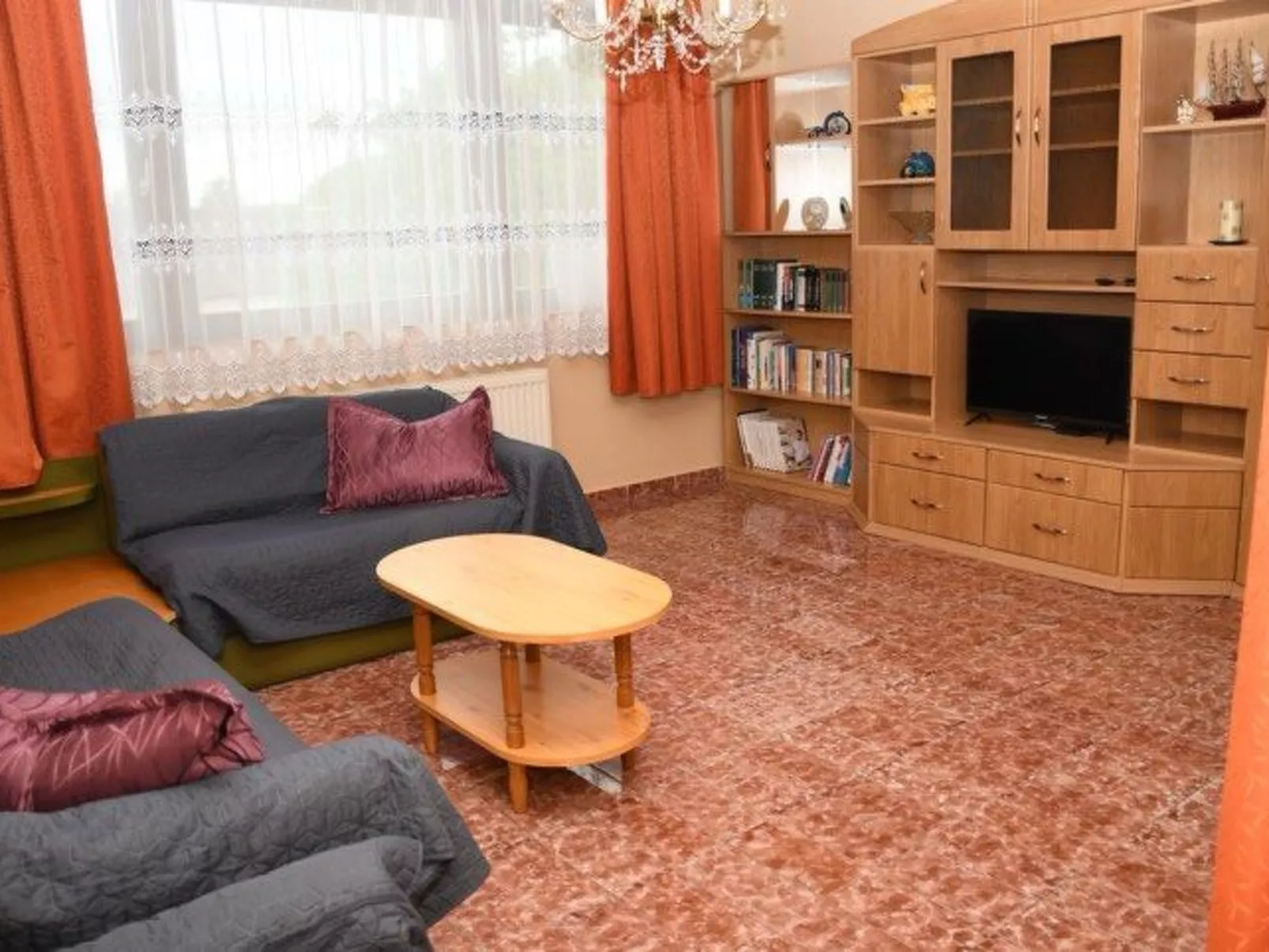 Wohnung in Fonyód mit Grill, Garten und Terrasse-Binnen