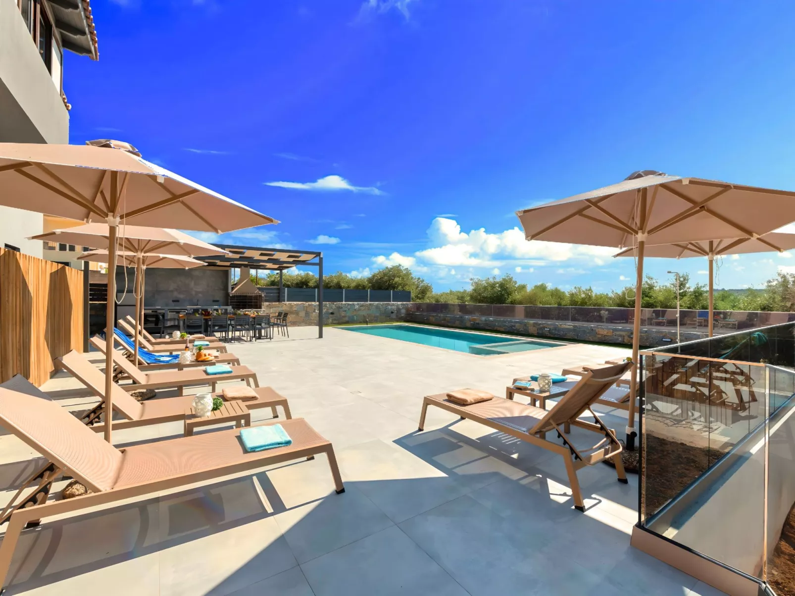 Stafa Villa Privater Pool-Buiten