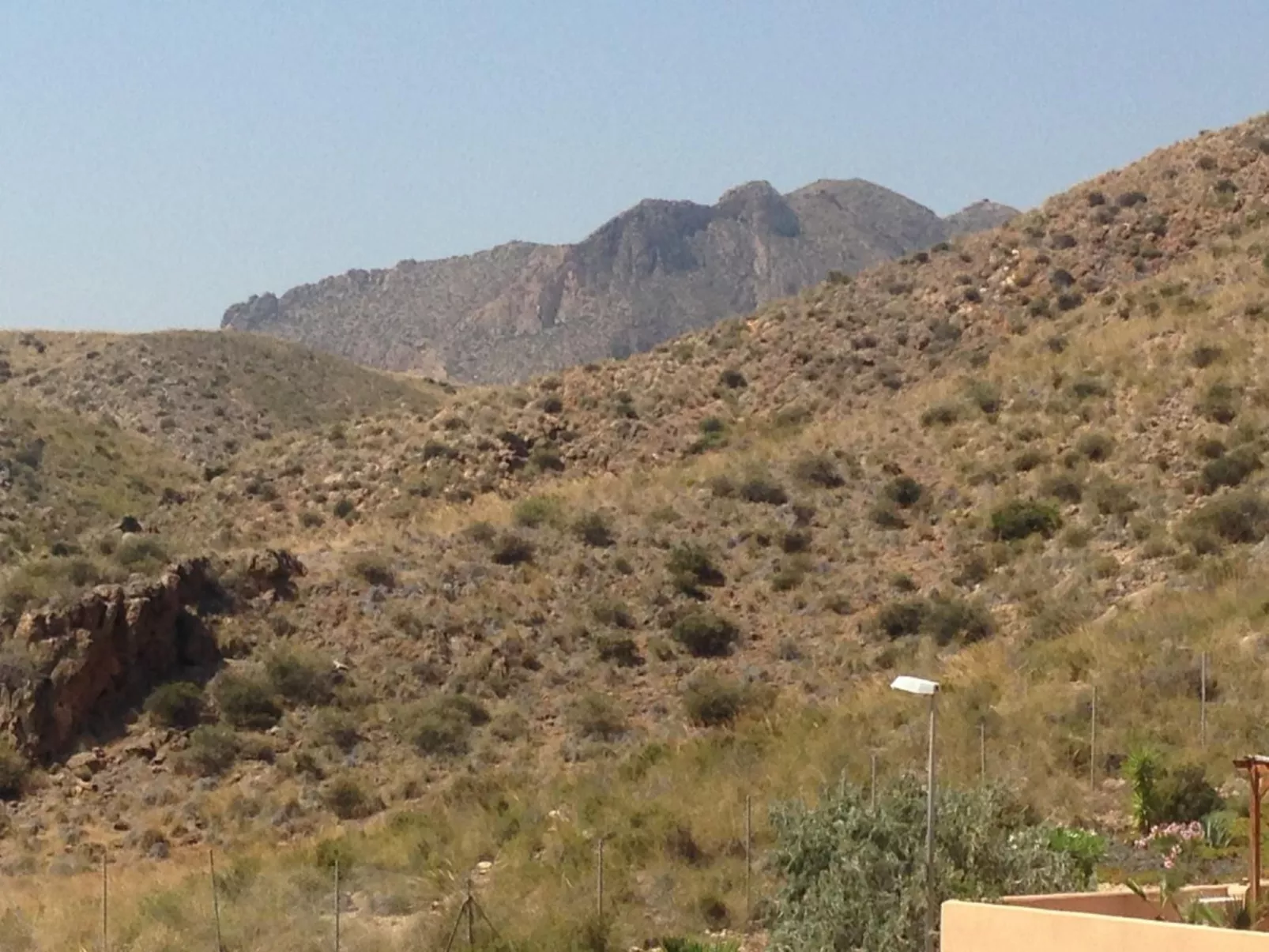 Wohnung mit Dachterrasse-Buiten