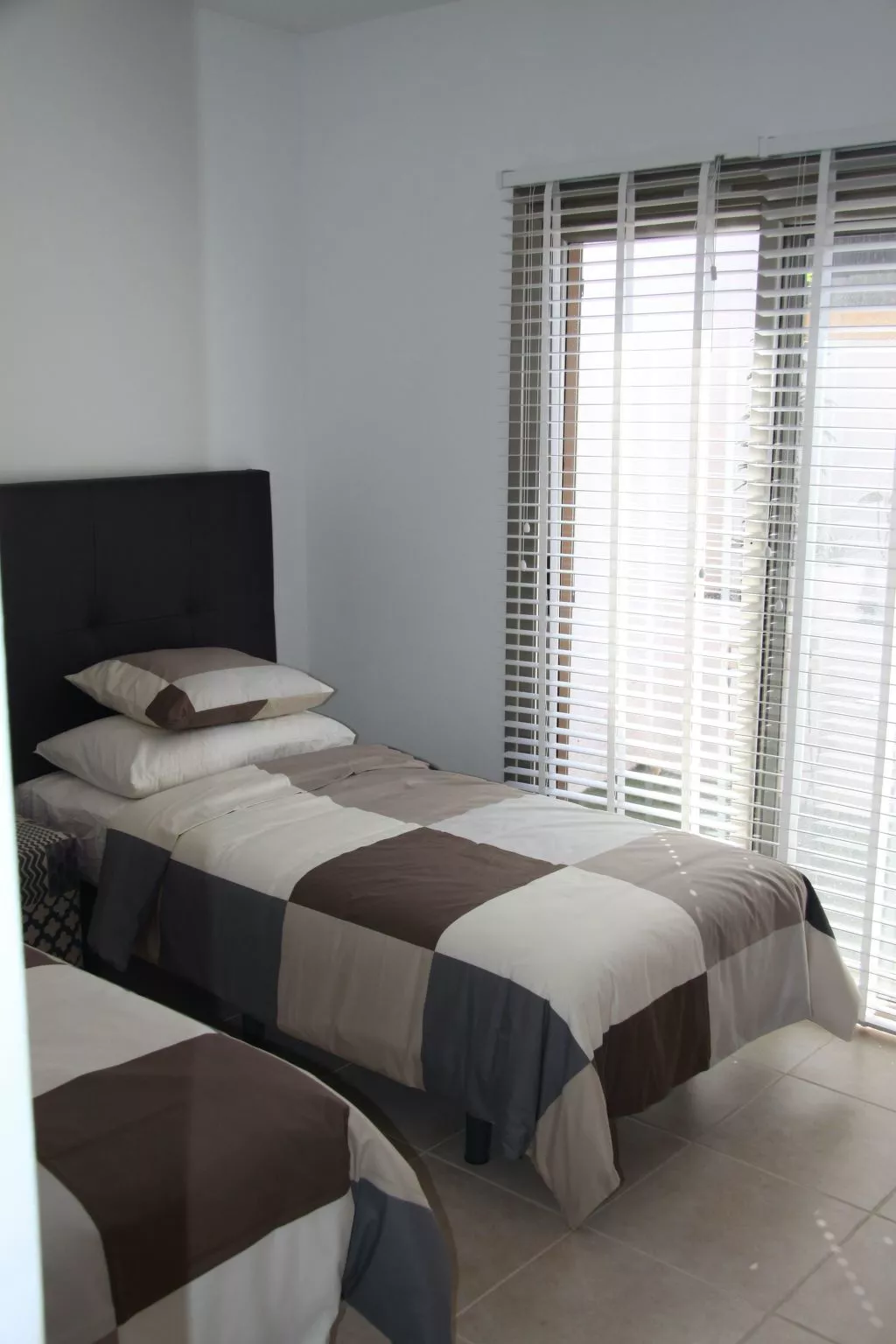 Mit Pool für 2 Personen und 4 Kinder-Image-tags.info