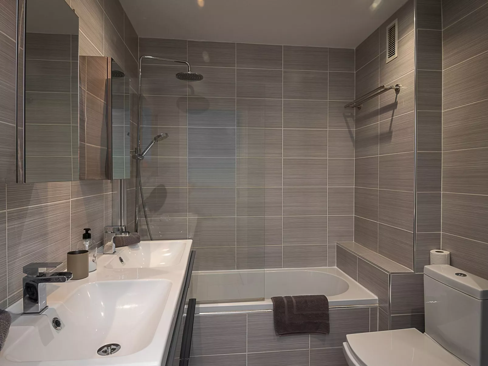 Appartement mit Terrasse-Binnen