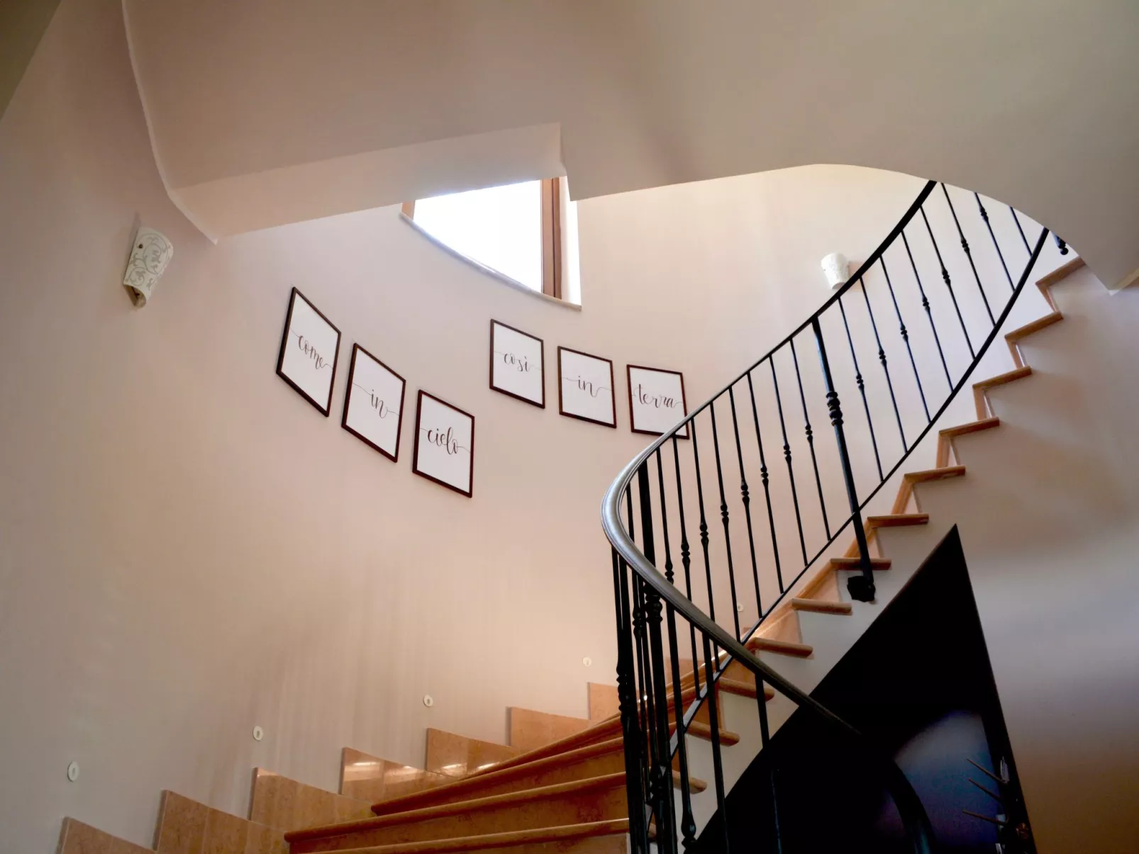 Mit Aussicht und Pool-Binnen