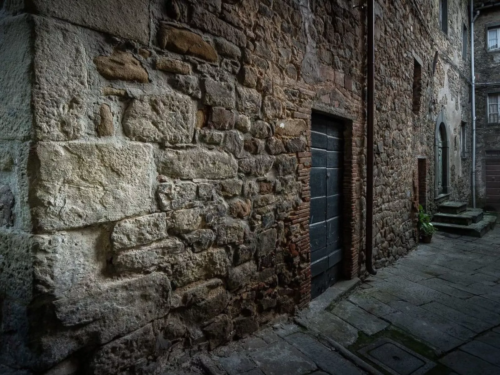 Haus inmitten der Natur mit Schwimmbad-Buiten