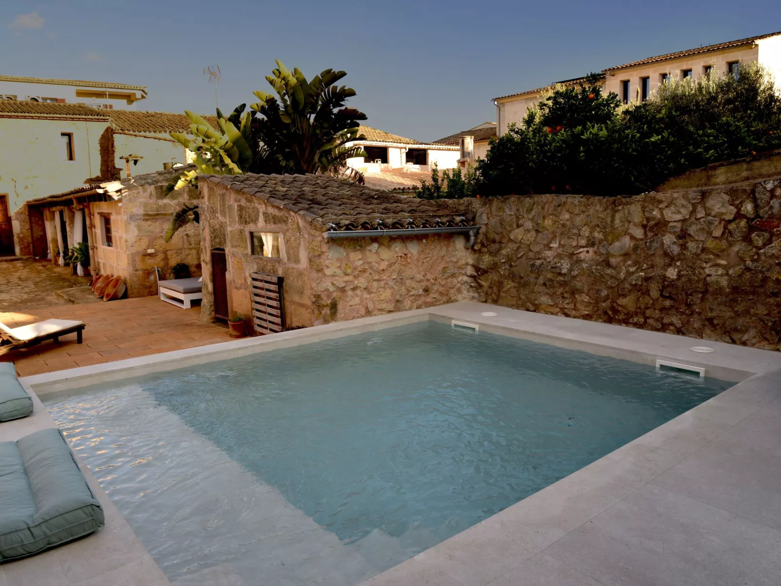 Jedes Ferienhaus mit Garten und Schwimmbad-Image-tags.info