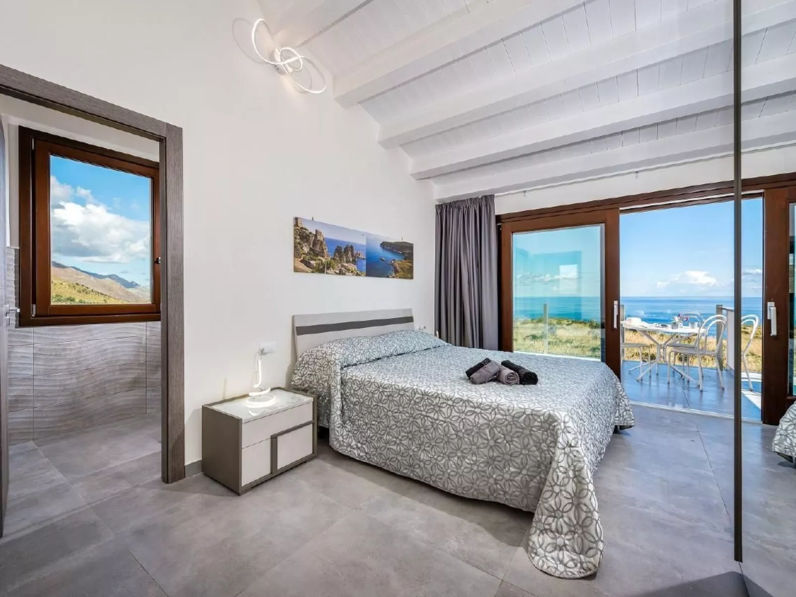 Villa "Rocchi Livreri" mit Blick auf das Wasser-Binnen