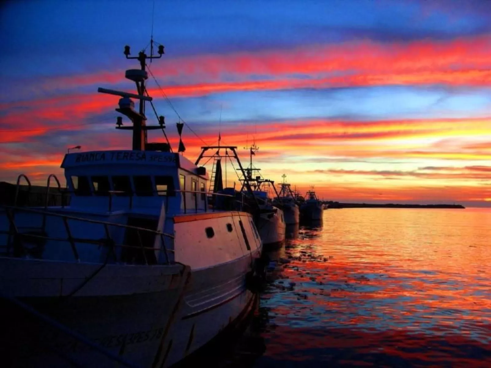 Appartement in Sciacca mit Terrasse und Garten-Buiten