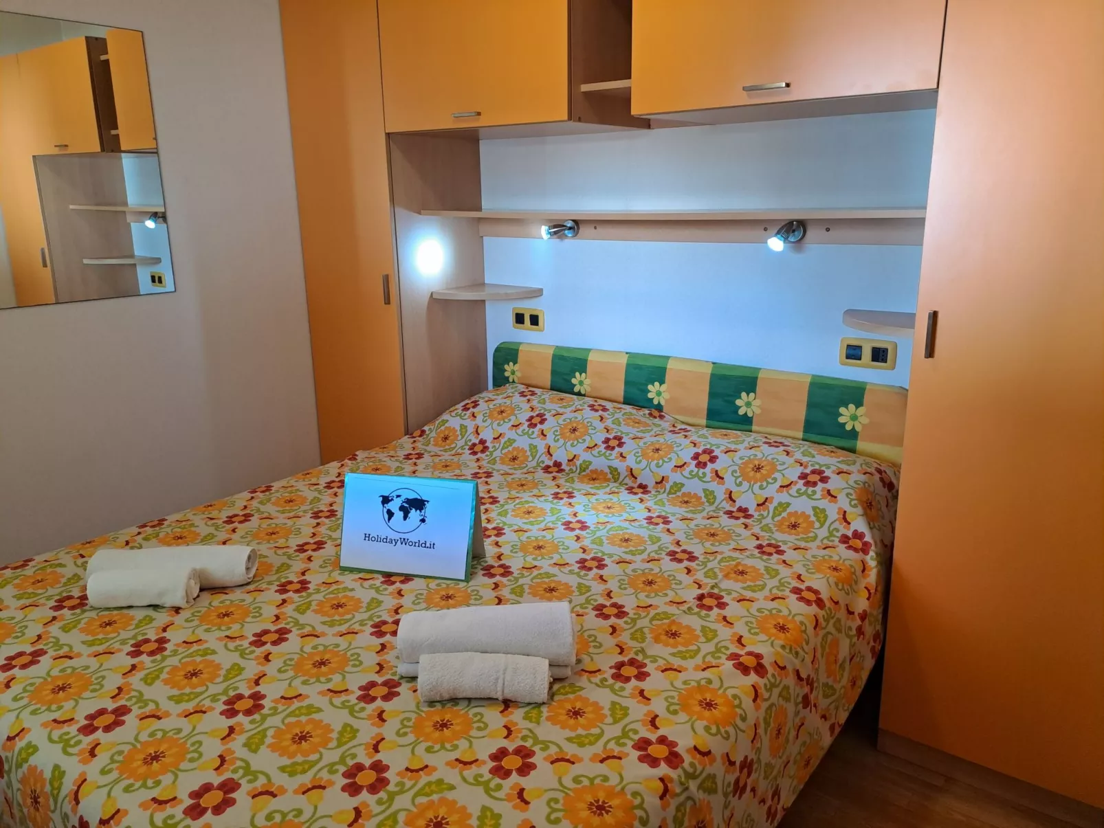 Golden Beach bei Holiday World-Binnen