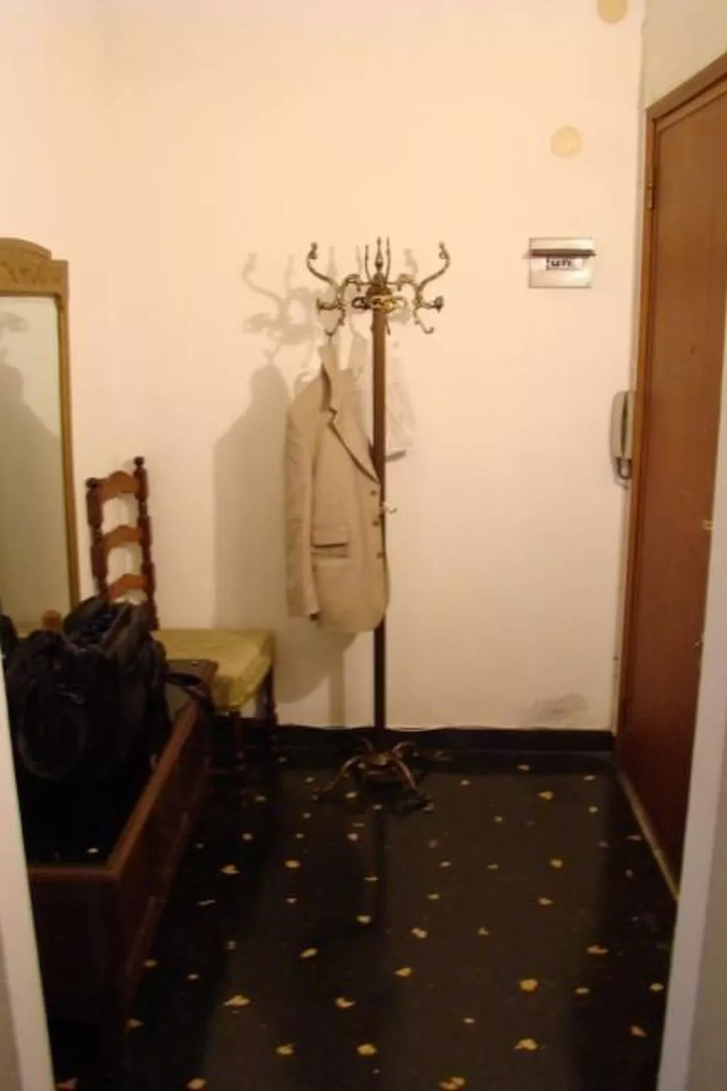 Wohnung mit Balkon-Image-tags.info