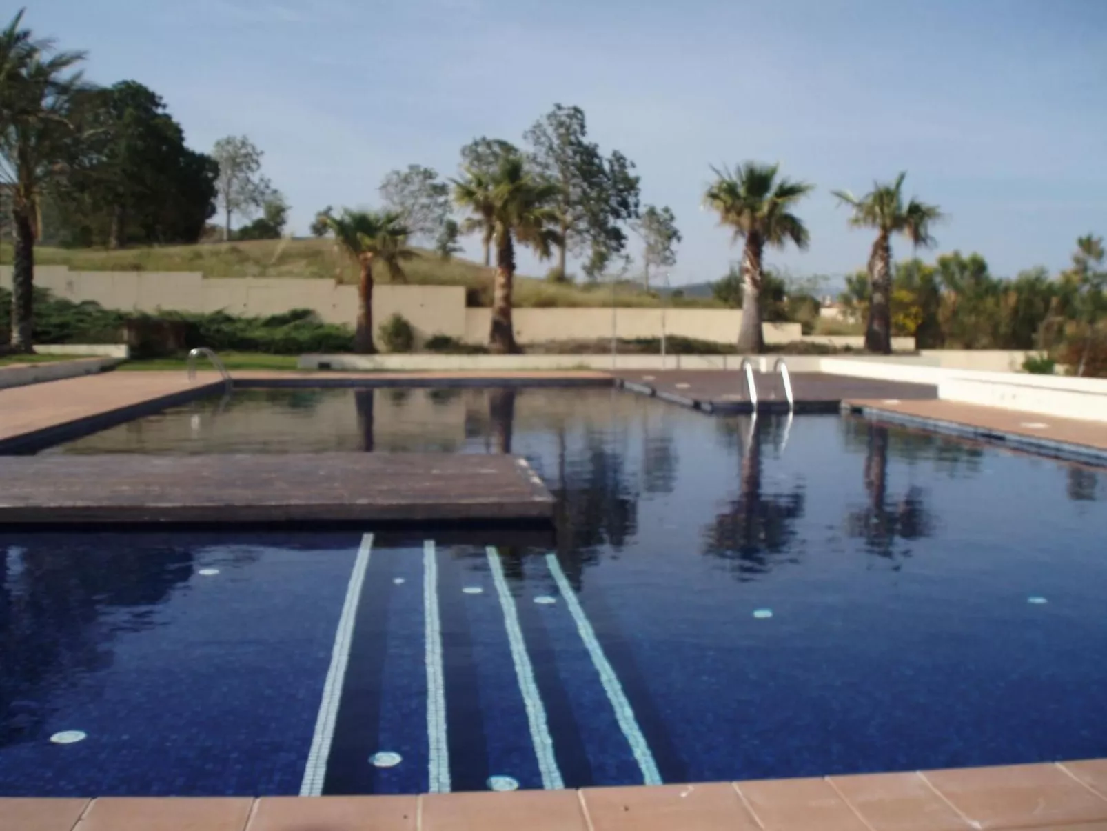 Haus in Bonmont mit Schwimmbad und Port Aventura-Buiten