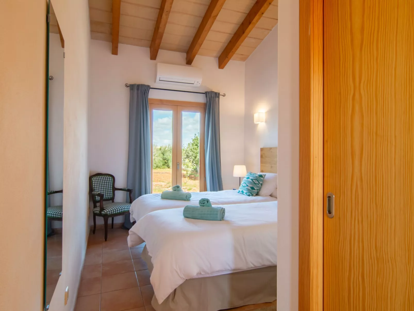 Stilvolle, top-moderne, traumhafte Finca in Sineu-Image-tags.info