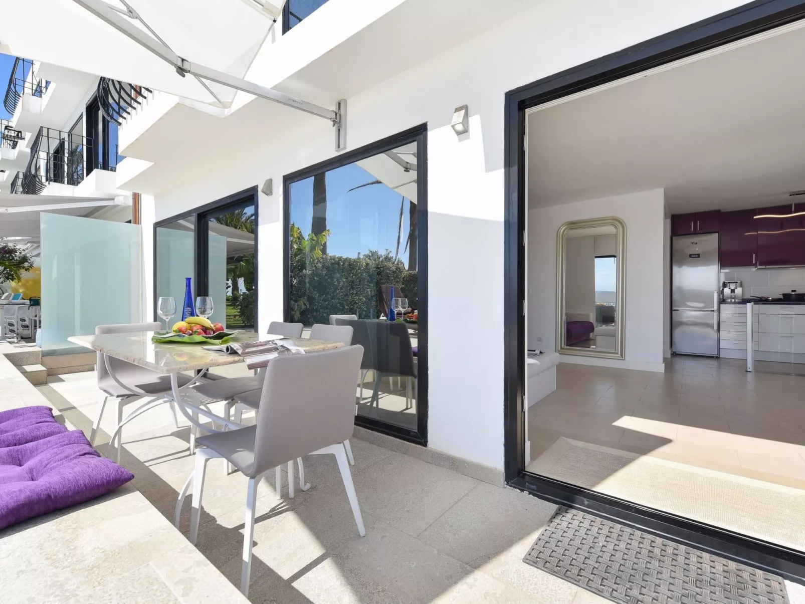 Wohnung mit Blick auf das Wasser-Buiten