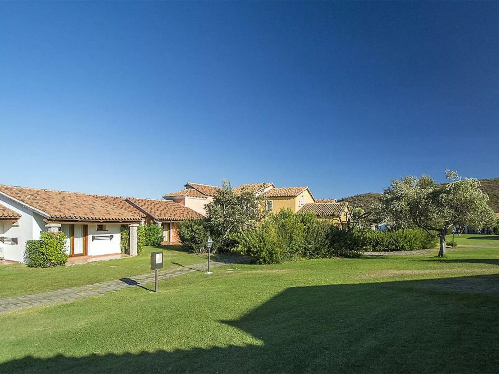 Apt. Eldi SA, mit gemeinsamem Schwimmbad-Image-tags.info