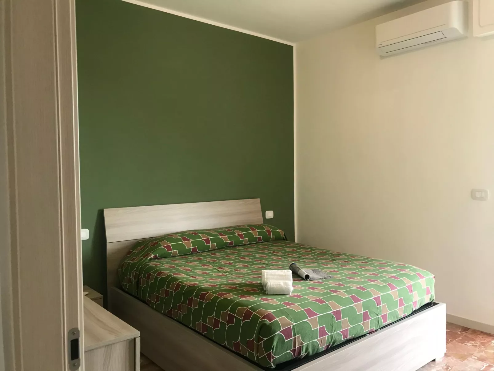 'White' mit Balkon-Image-tags.info