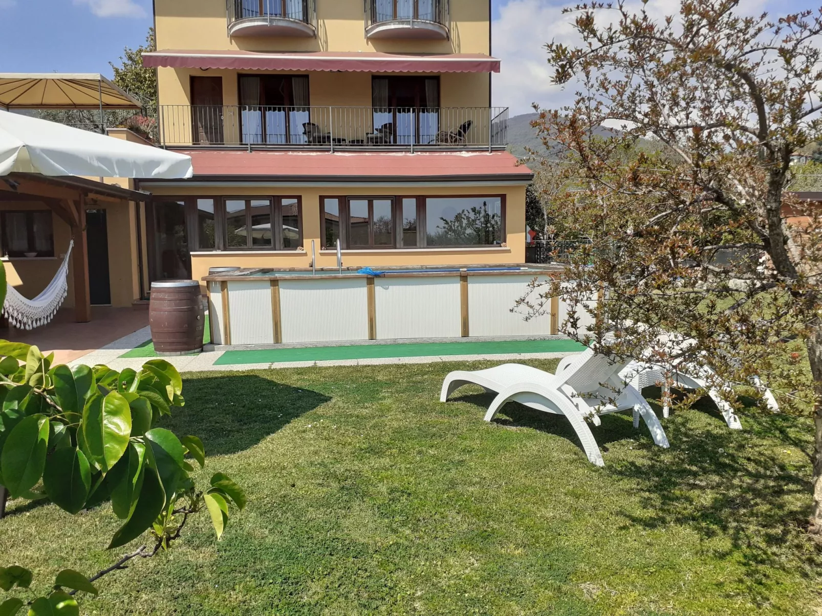 Appto. "Villa La Veranda" mit Garten und Pool-Buiten