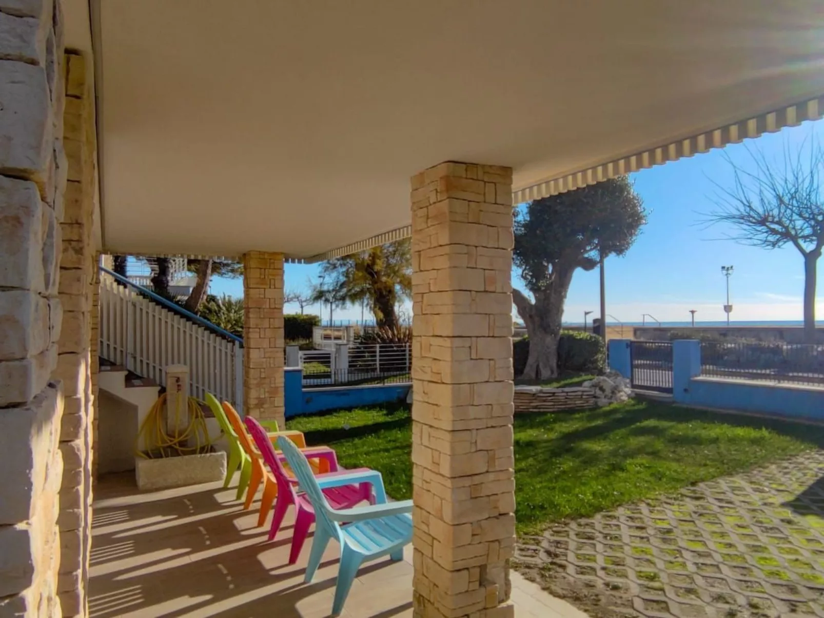 App. "Villa Miami B" mit Terrasse im Erdgeschoss-Buiten