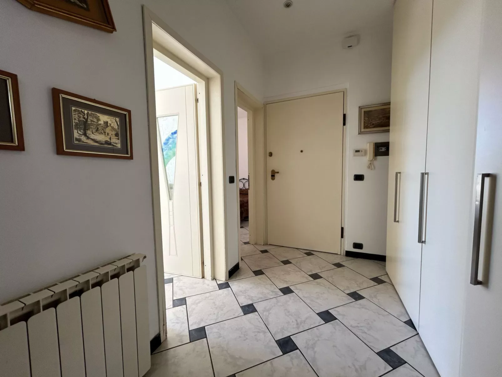 Il Cielo Con Un Dito by Holiday World-Binnen