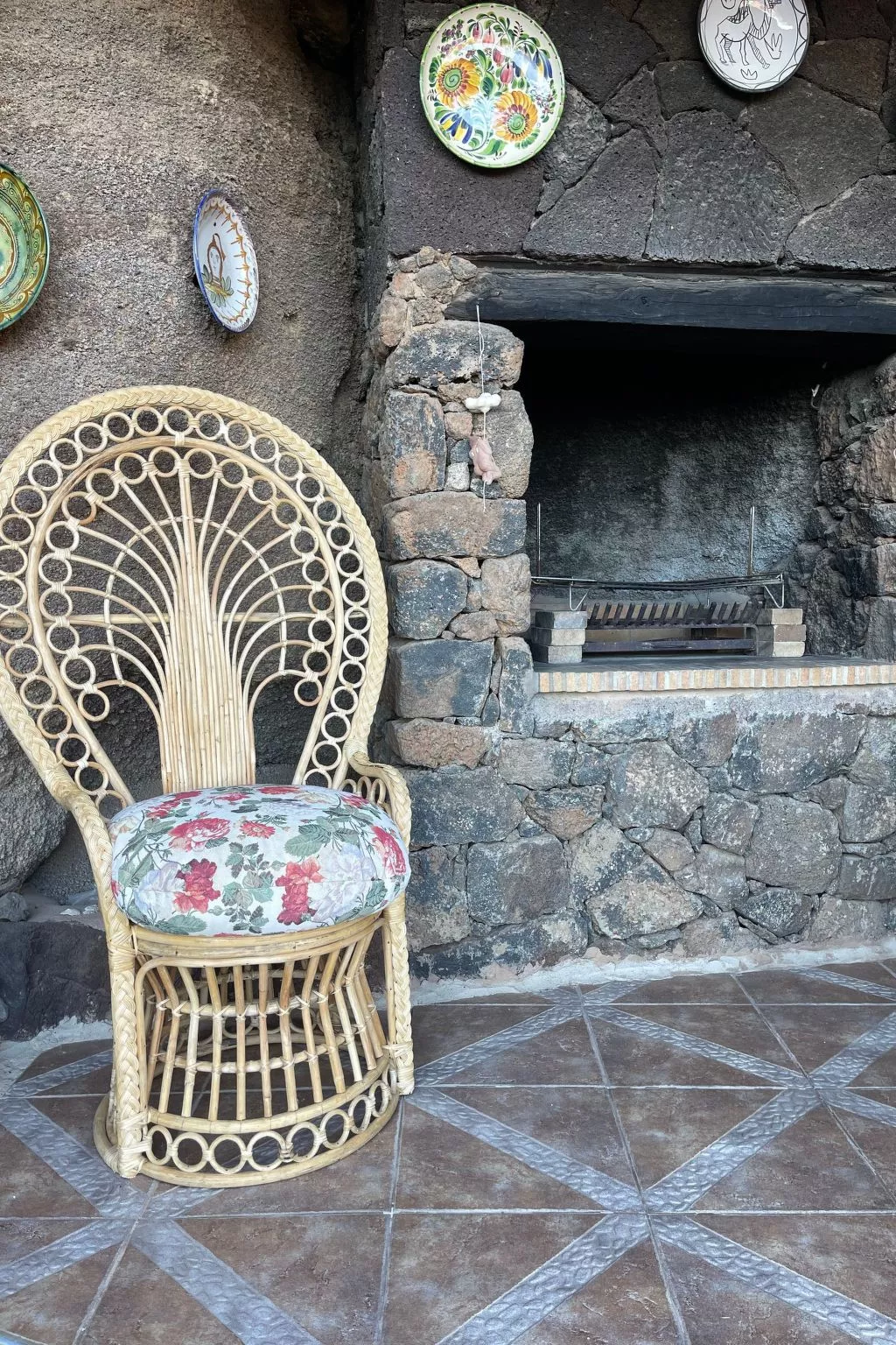 Schlafen in einer vulkanischen Höhle-Image-tags.info