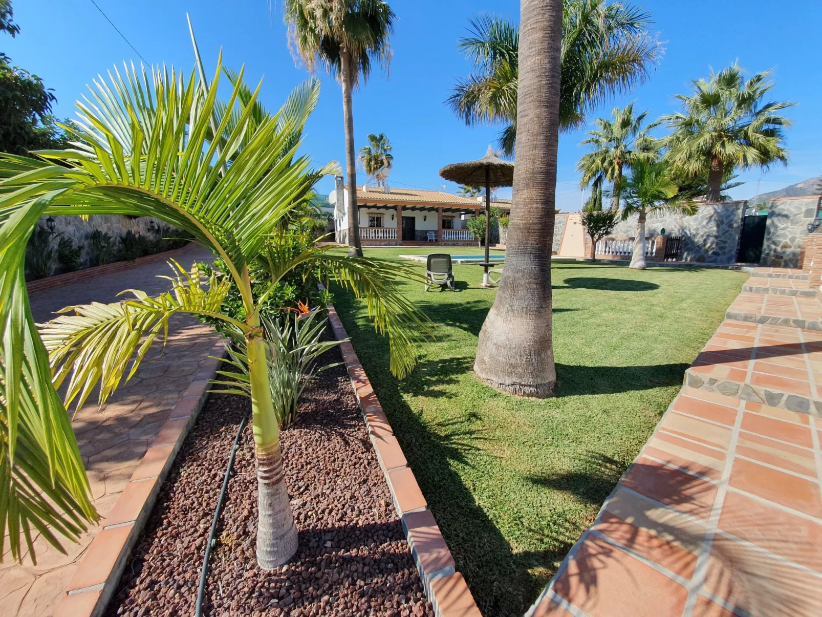 "Villa el Cano" mit Schwimmbad-Buiten