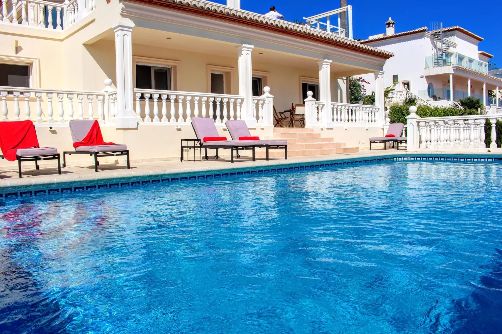 Luxe villa in Javea met panoramisch uitzicht-Zwembad