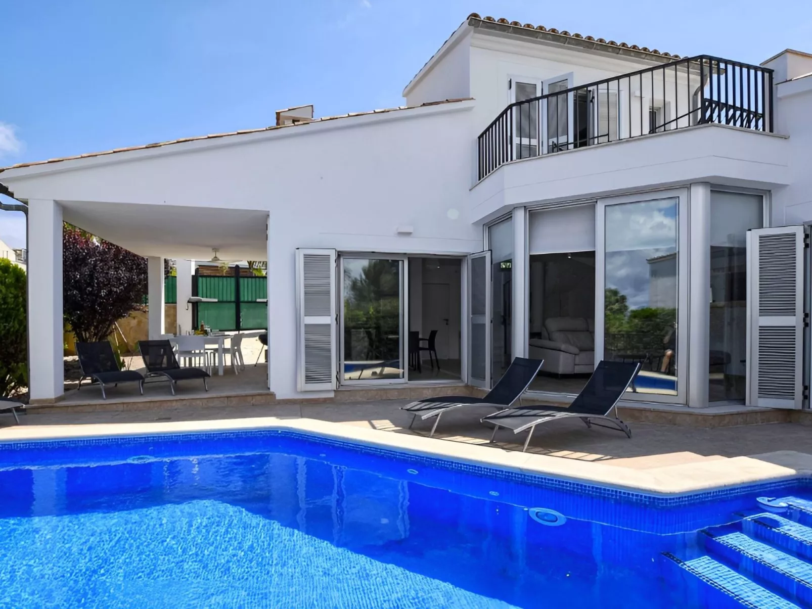 Villa "Calma" mit privatem Pool und Meerblick