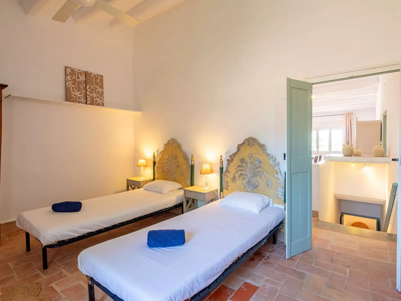 Costabravaforrent La Tallada, mit privatem Pool-Binnen