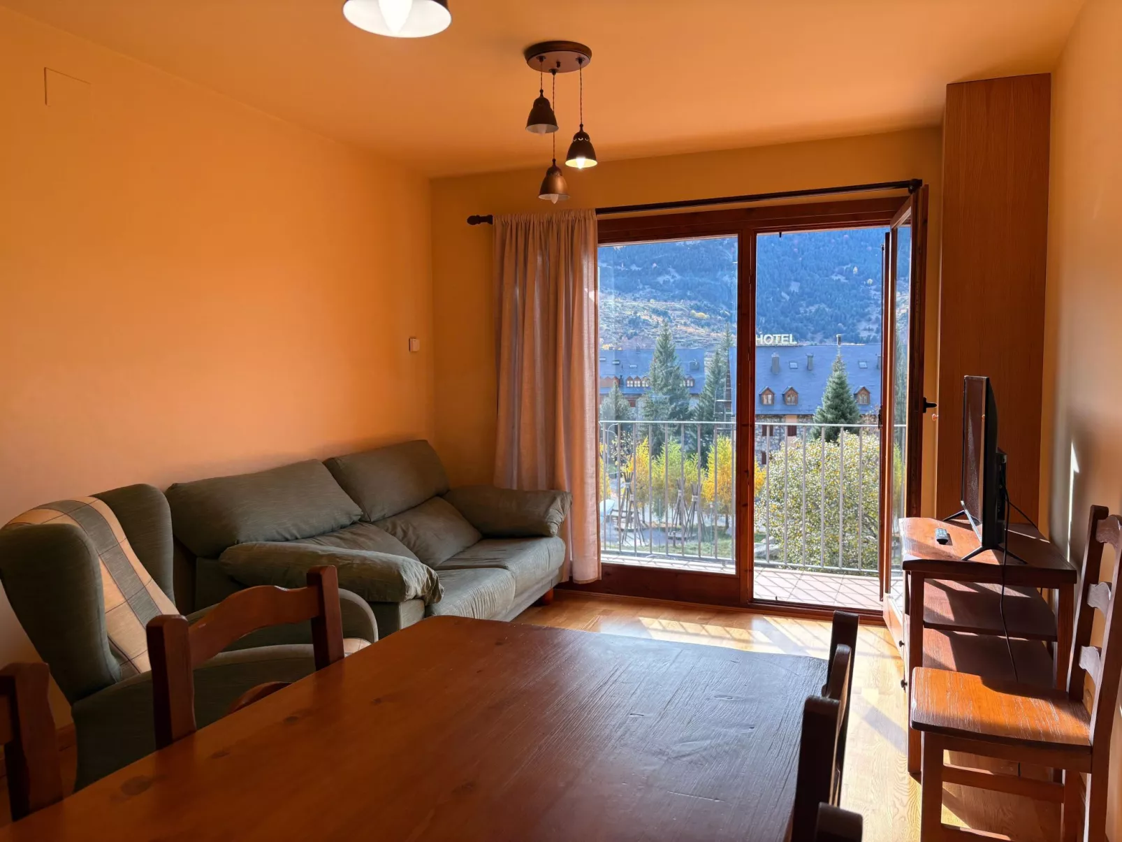 Sehr geräumige und helle Wohnung Erta 5 Vall de Boí - Binnen