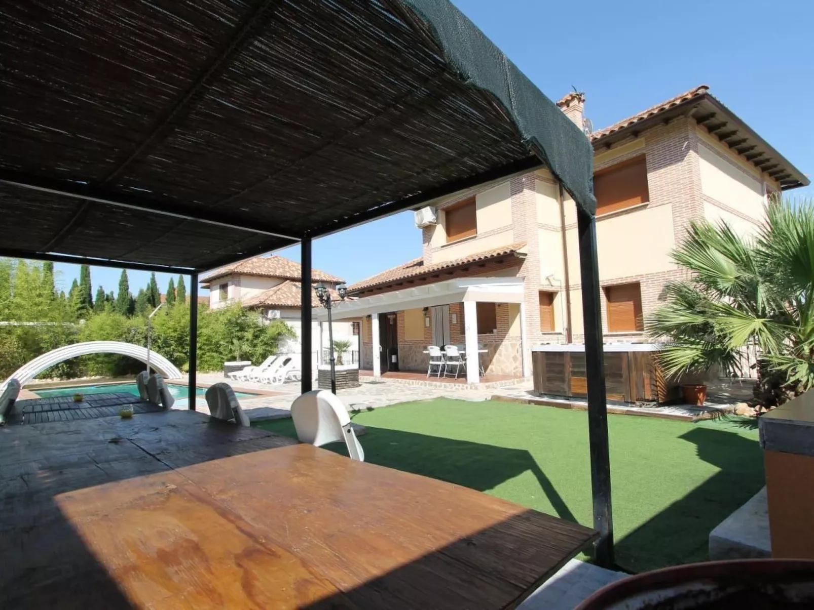 In Seseña mit großem Garten-Image-tags.info