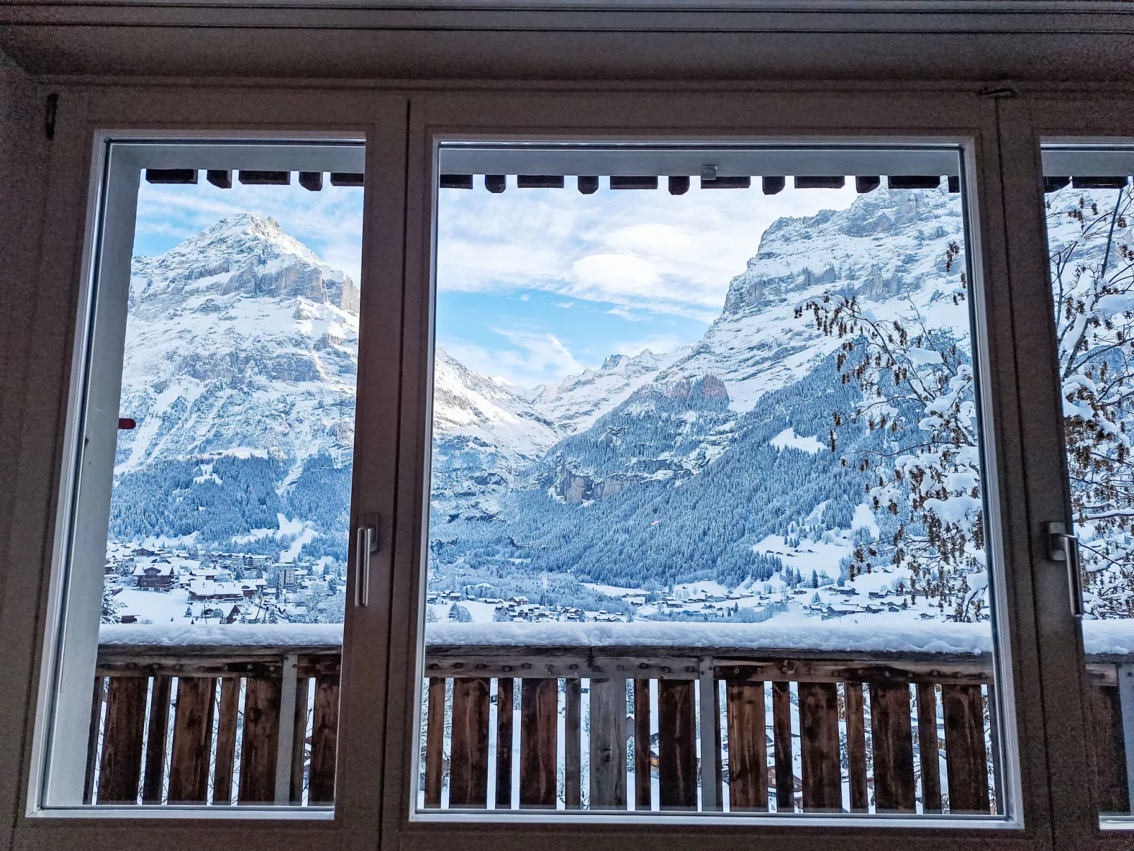 Chalet Shangri La-Buiten