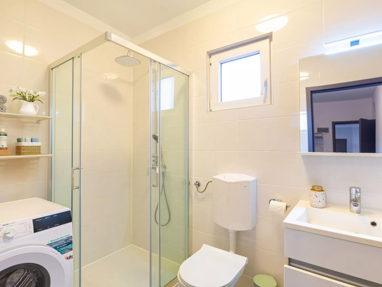 2-Schlafzimmer-Wohnung mit gemeinsamem Schwimmbad-Image-tags.info