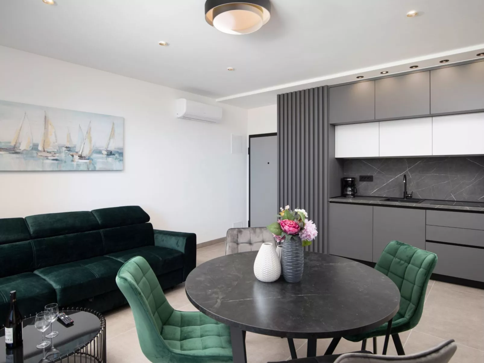 "Amore Bijeca - B6"-Binnen