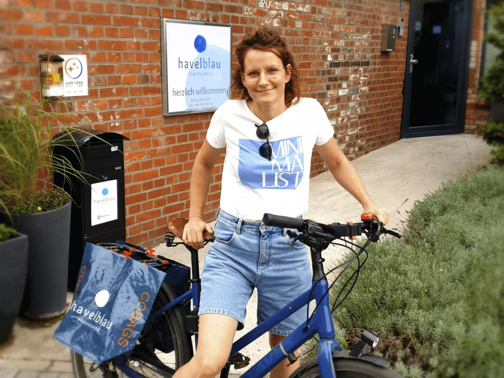 In Brandenburg An Der Havel mit Terrasse, Garten und Grill-Buiten