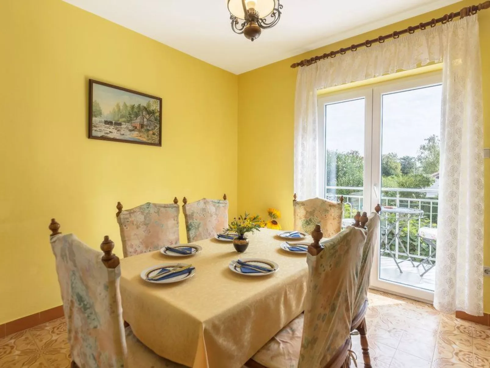 Geräumige Wohnung in Medulin mit privatem Parkplatz-Binnen