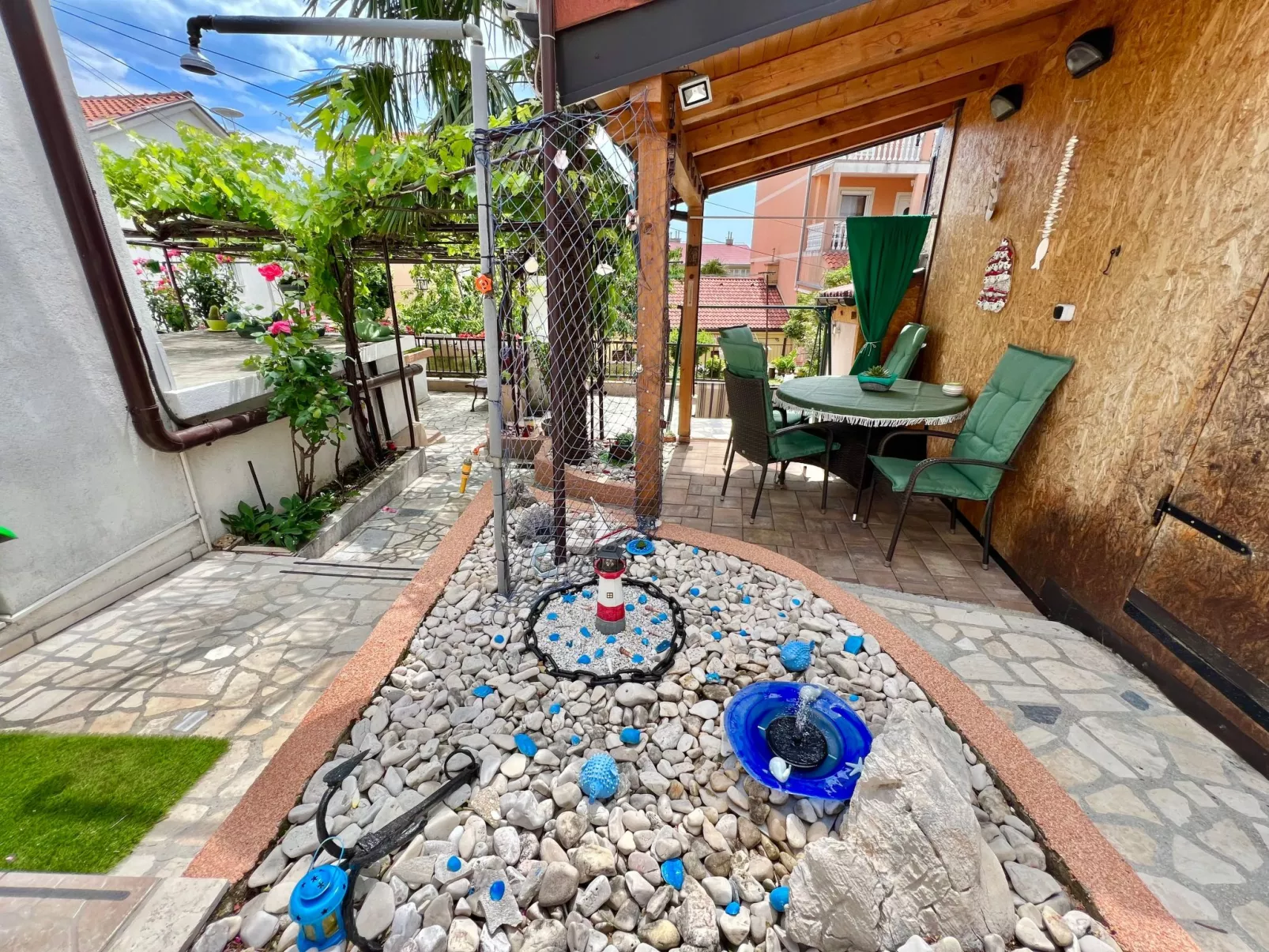 Mit eigenem Garten und Grill-Buiten