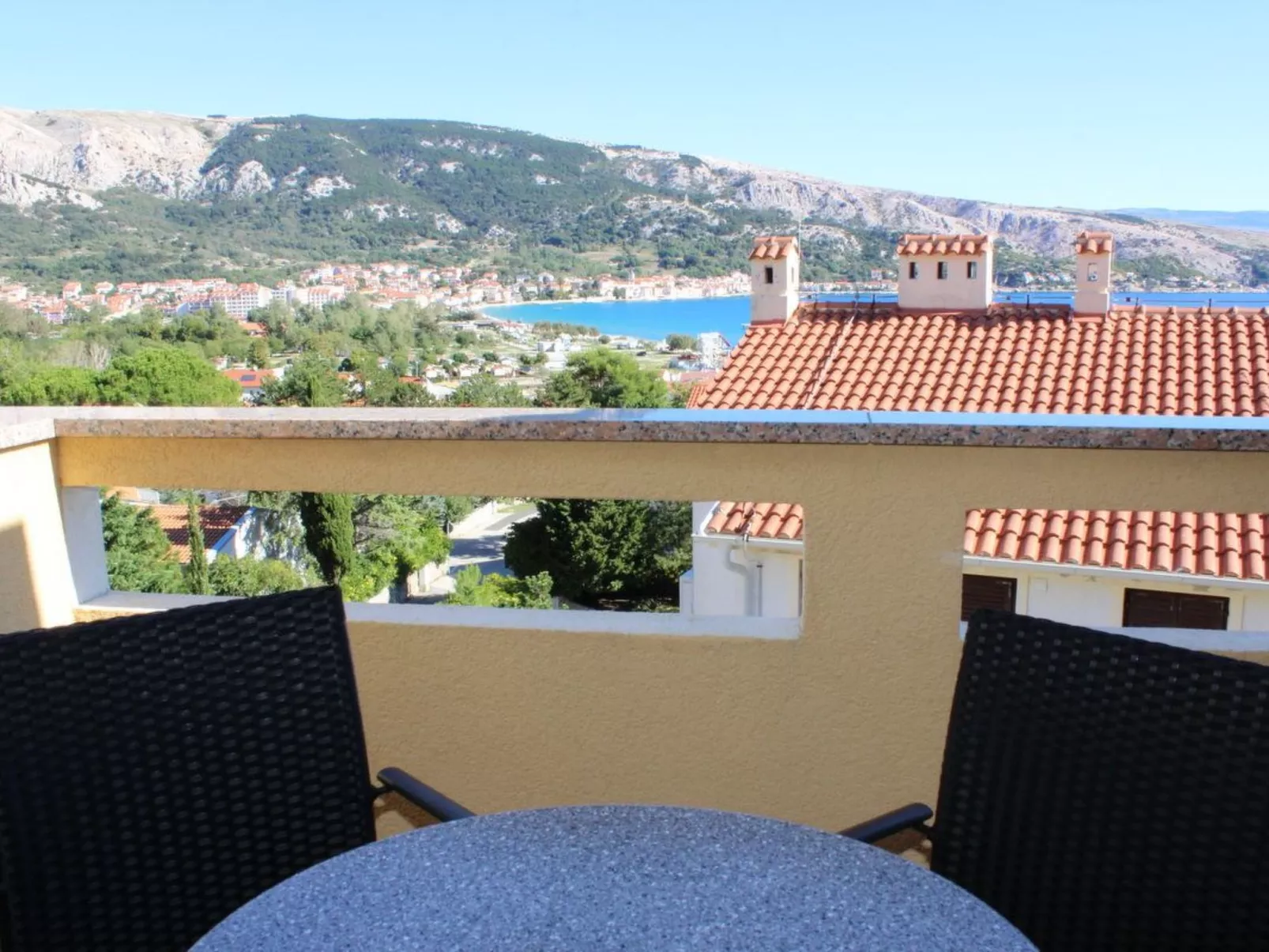 In Baška mit Eigenem Balkon-Buiten