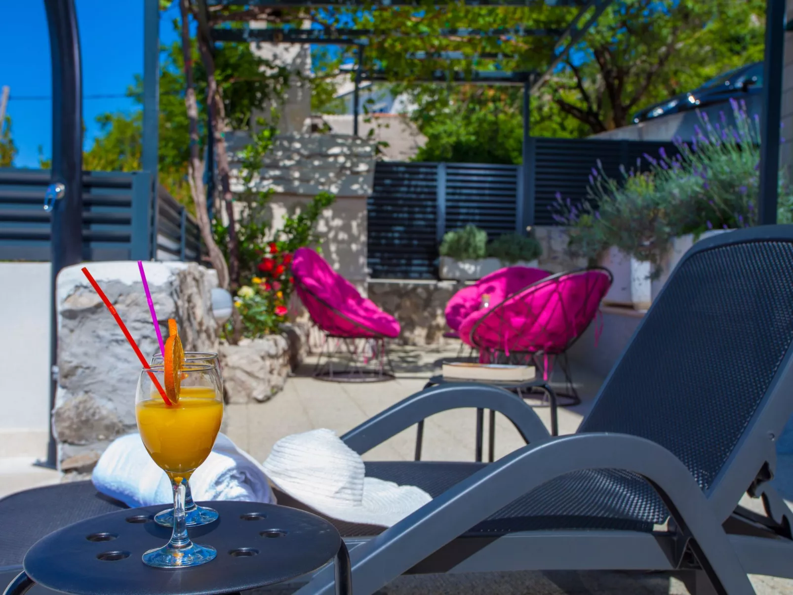 In Veliko Brdo mit Privatem Pool-Buiten