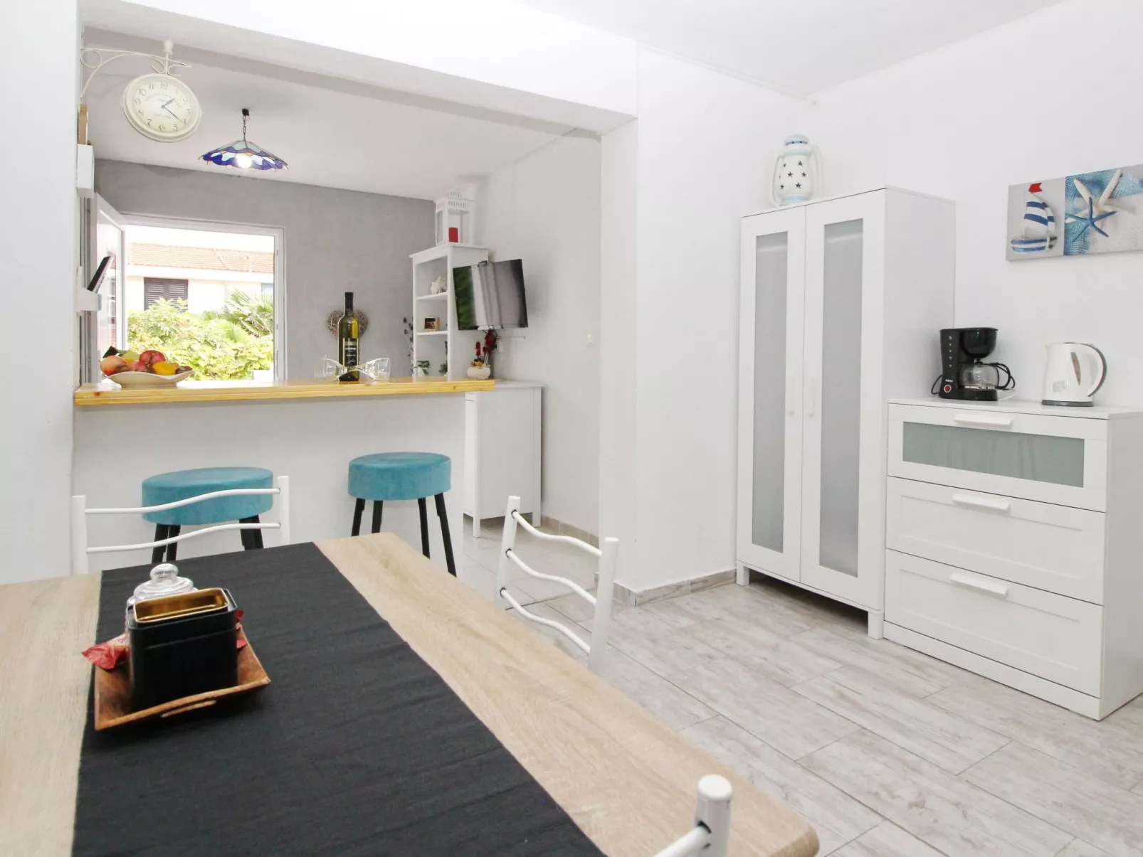 Fantov-Image-tags.info