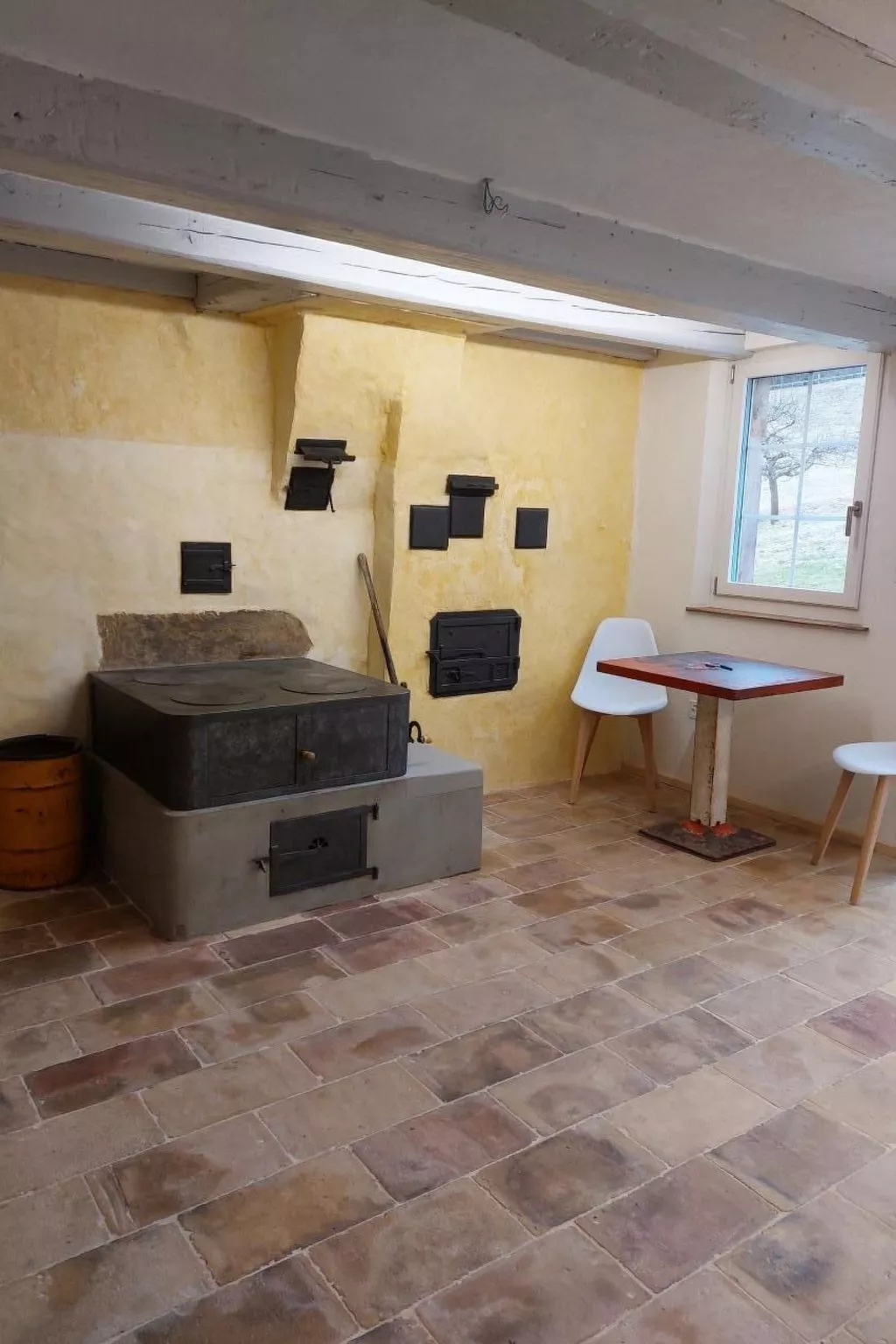 Historisches Riegel-Doppelbauernhaus-Binnen