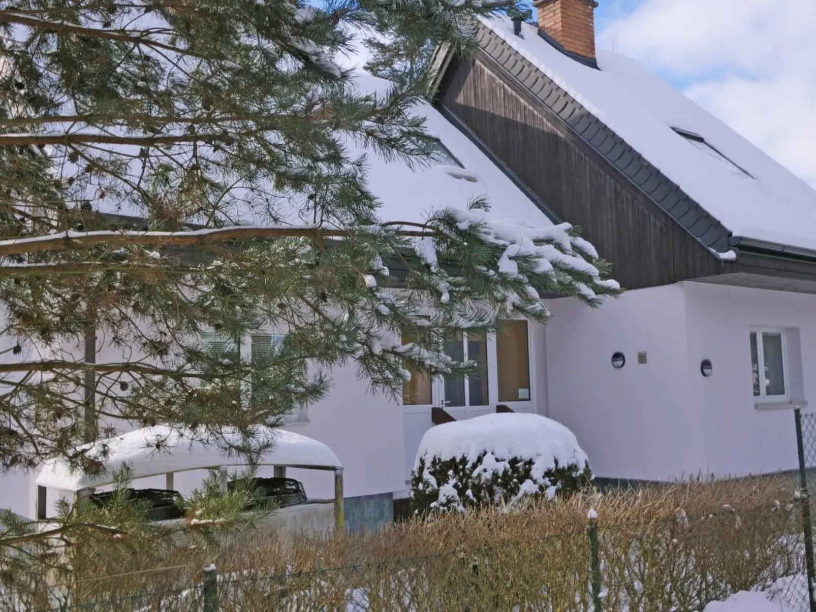 Wellness Ferienhaus Branzez mit Innenpool, Sauna.. - Buiten